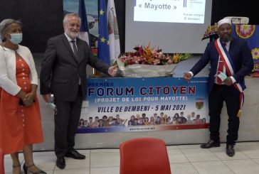 Dembéni : un forum citoyen avec les Mahorais et le préfet sur la loi Mayotte