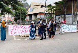 L’accès à Cavani bloqué par des manifestants