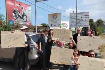 Les agents de la PJJ manifestent devant le tribunal